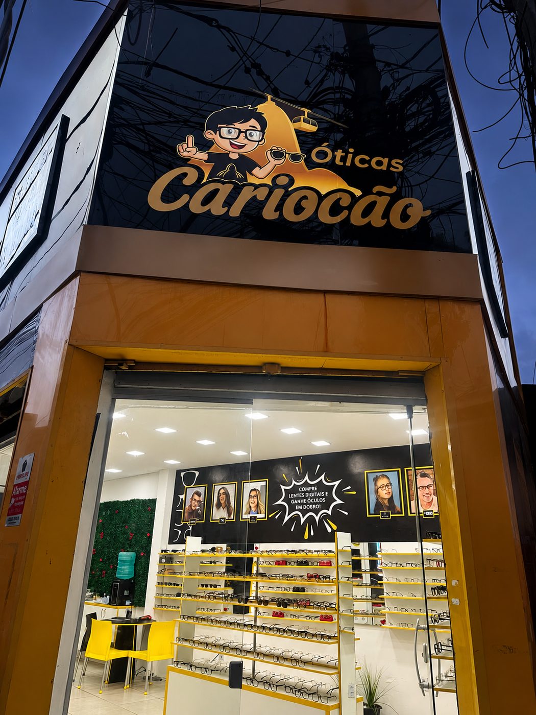 Fachada da Óticas Cariocão em Nova Iguaçu