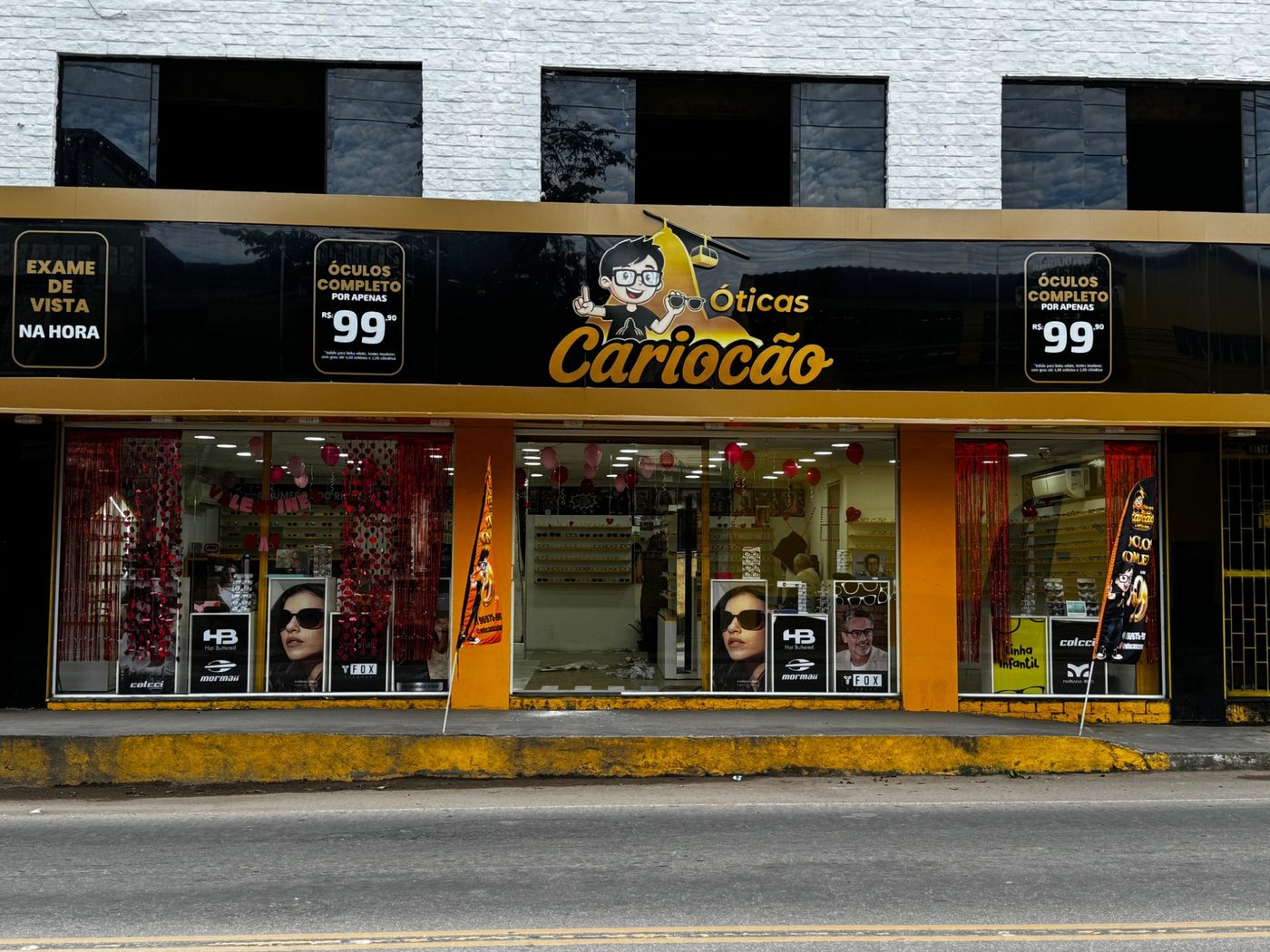Fachada da Óticas Cariocão em Paracambi